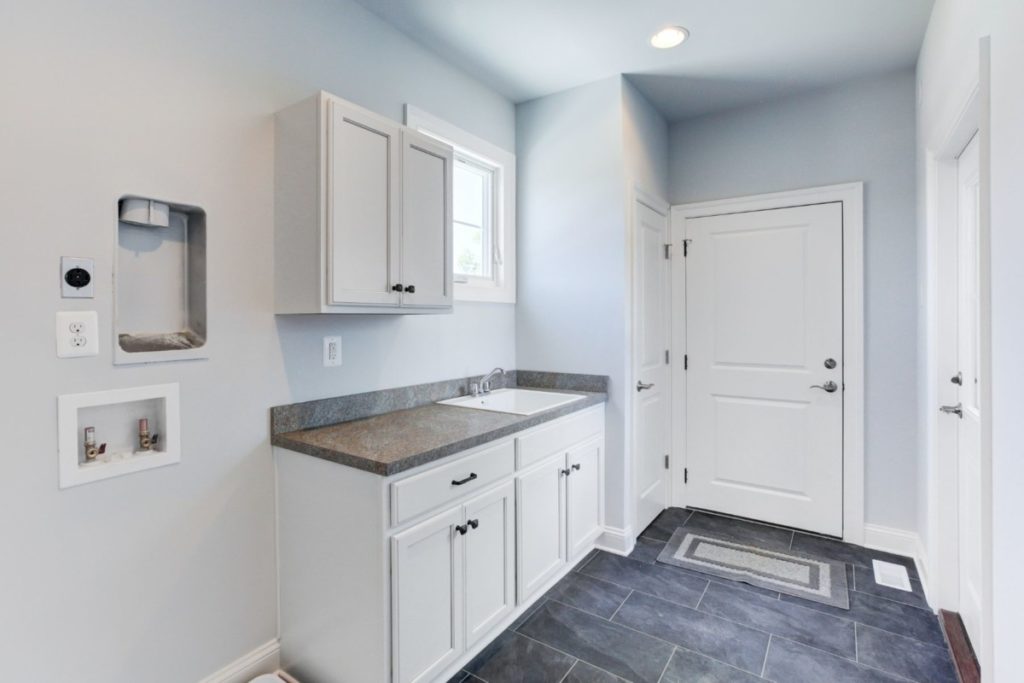 817A3703_4_5_6_7_8_9